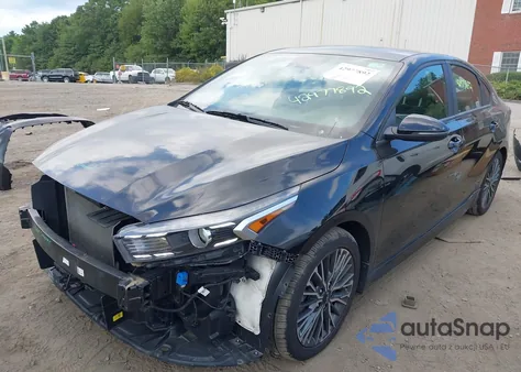 2023 Kia Forte Gt-Line z USA, uszkodzony, nr VIN 3KPF54AD0PE660237
